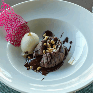 Dessert maison – ambiance romantique Le Pilau