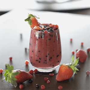 Cocktail signature dans lounge romantique à Bizerte